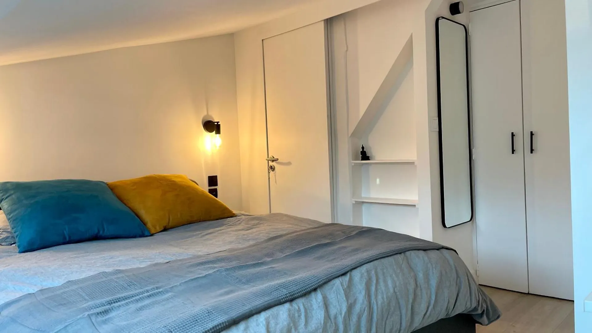 Le Monceau - Charmant Appartement Mezzanine 파리 아파트